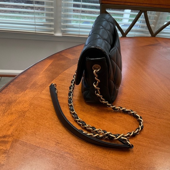 Chanel Black Lambskin Crossbody Bag with Gold Heart Accent AUTHENTIC - Picture 10 of 15